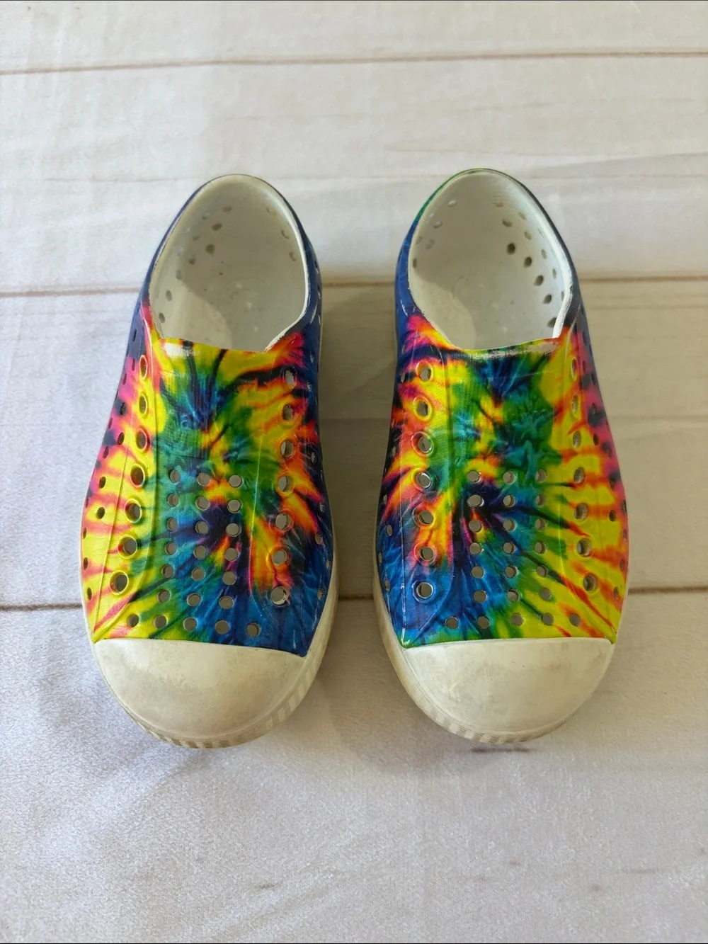 Native Kids Tie-Dye Slip-On Shoes